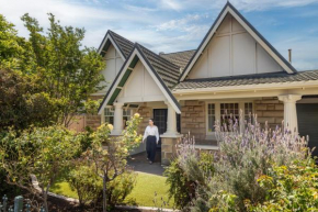 Tudor Charm by the Bay, Glenelg